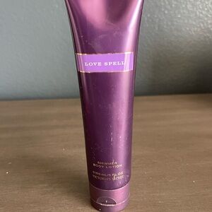 Victoria's Secret Love Spell Shimmer Body Lotion